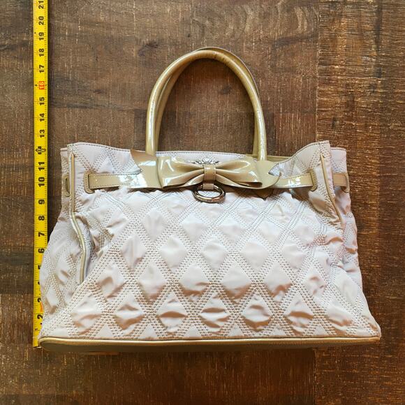 My Flat in London Brighton Miss Bond Bow Beige Quilted Large Handbag Purse MFIL - Picture 2 of 12